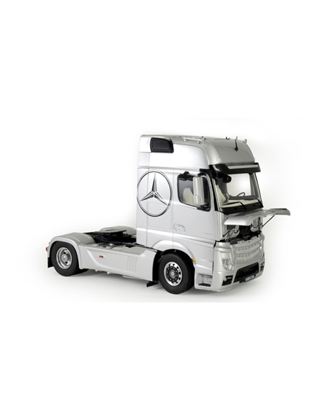 it3905-italeri-124-camion-mercedes-benz-actros-mp4-gigaspace_1